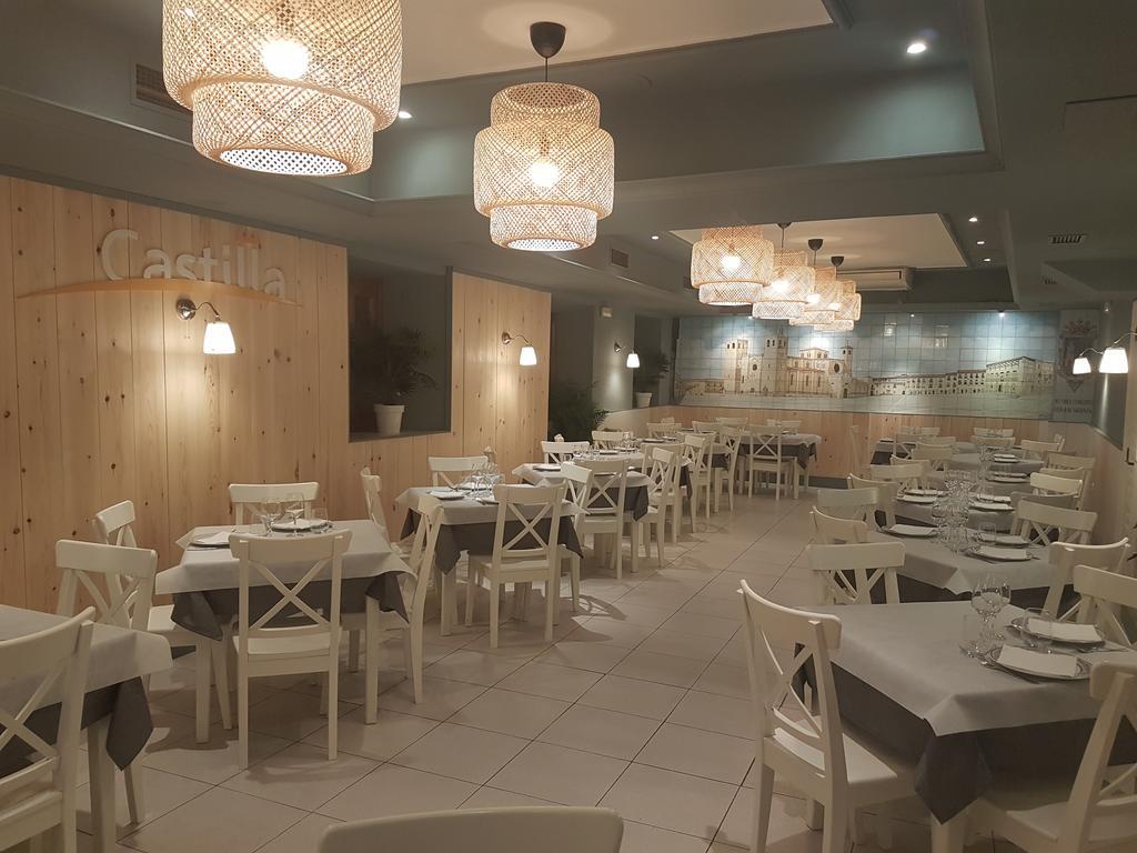 Hostal Meson Castilla Siguenza Eksteriør bilde